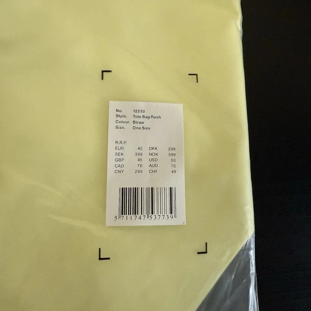 RAINS‎ rush tote bag - waterproof Denmark NWT - commuter new Straw Butter Yellow